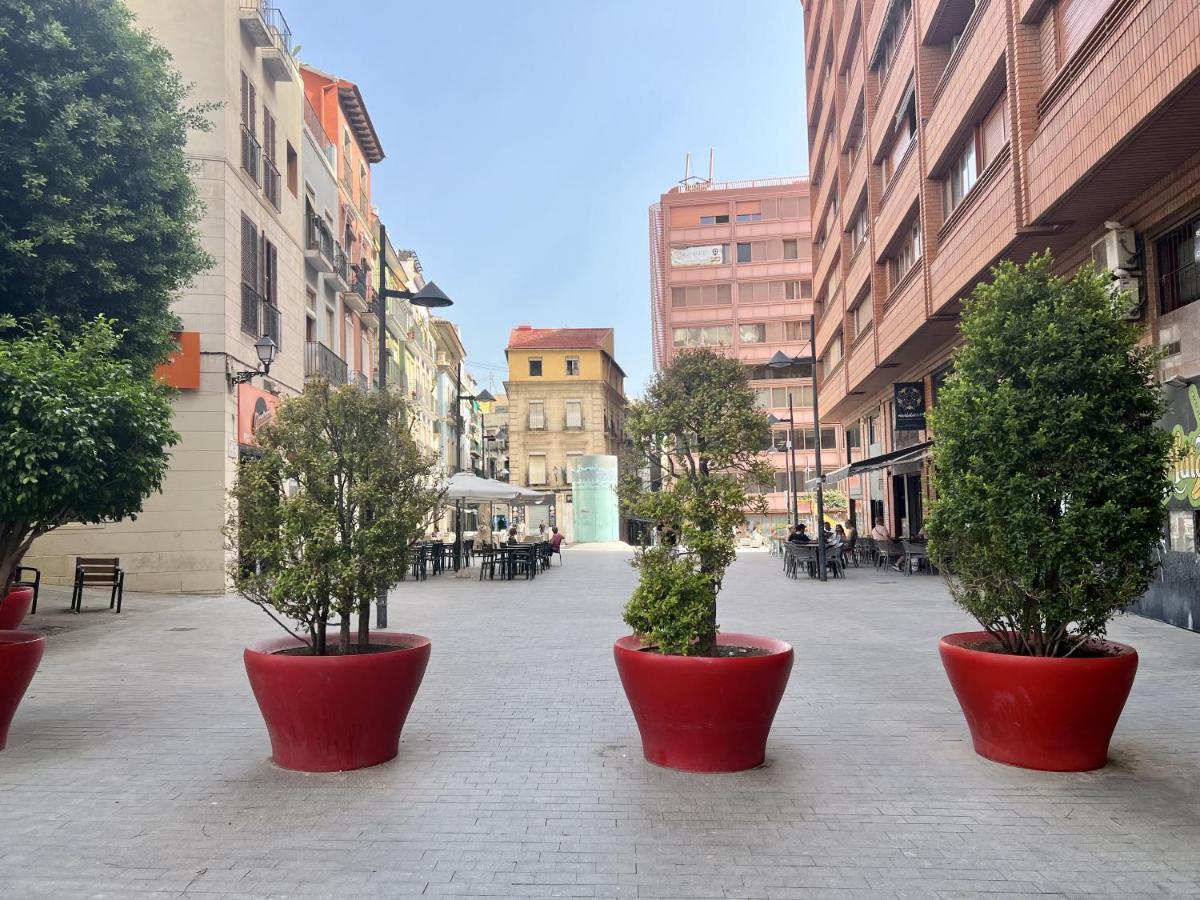 Cozy San Cristobal Apartment In Heart Of Alicante Exteriér fotografie